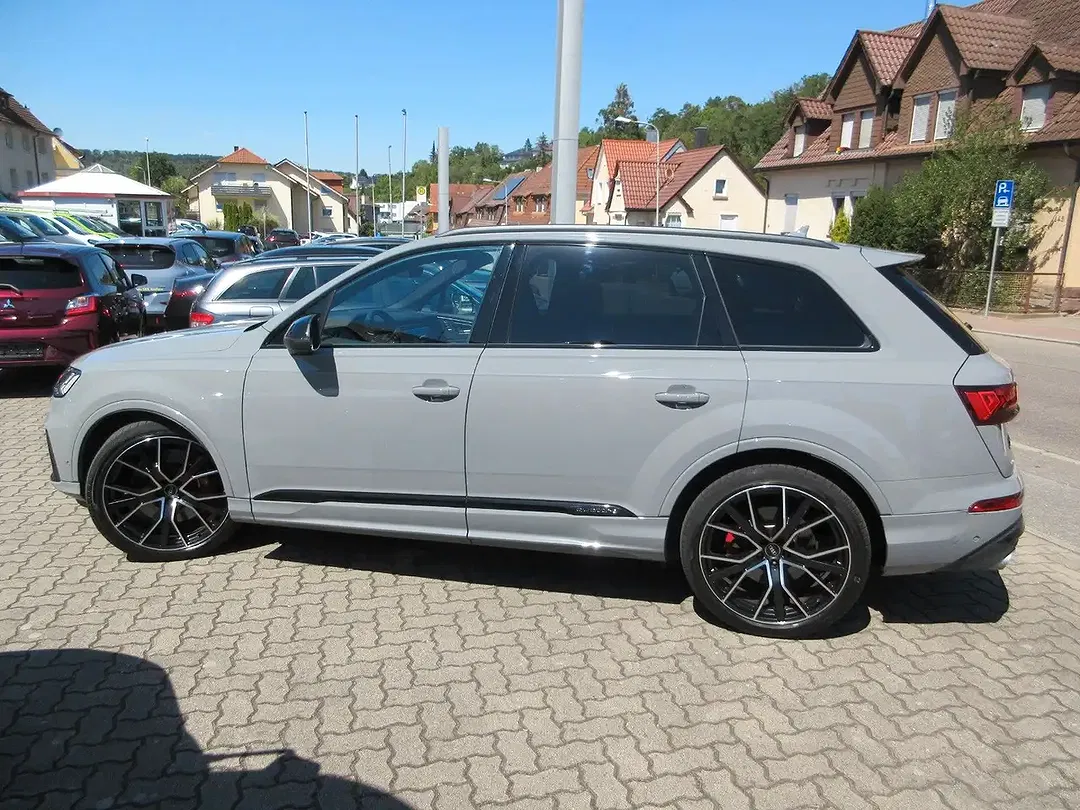 Audi SQ7 4.0 TFSI quattro competition plus - Thumbnail 3