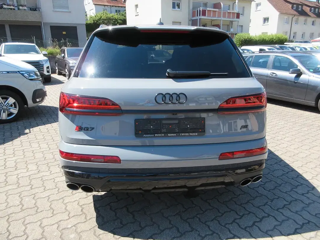 Audi SQ7 4.0 TFSI quattro competition plus - Thumbnail 8