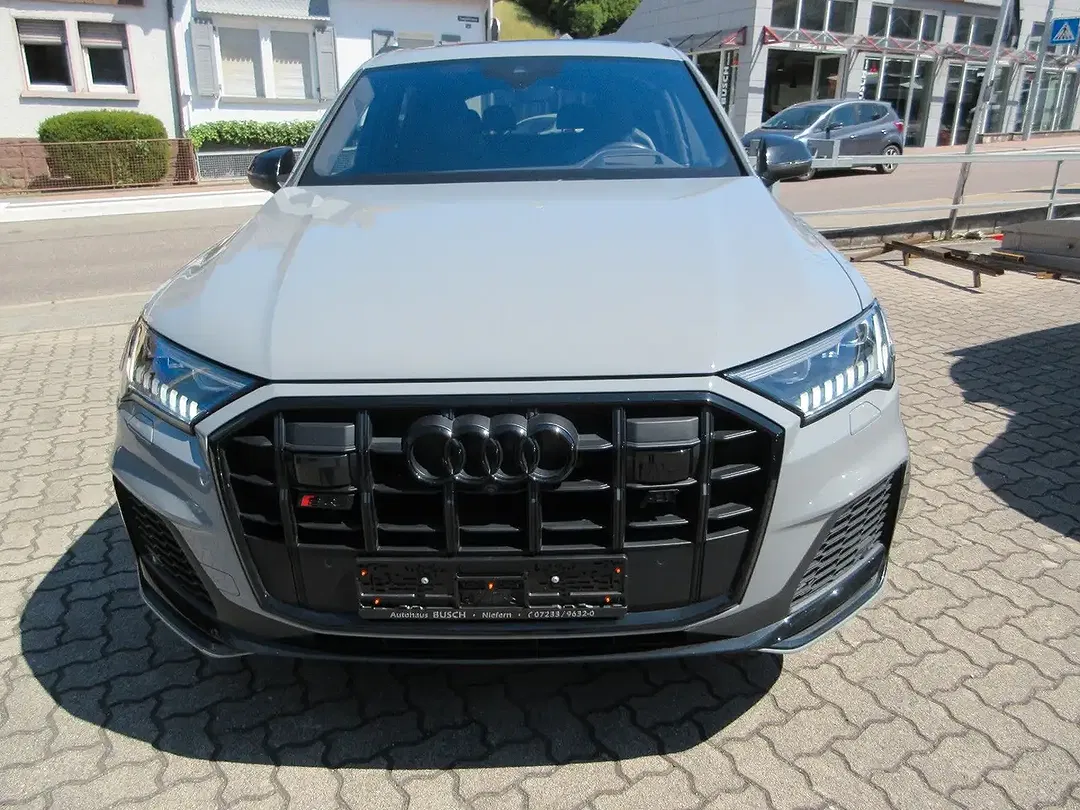 Audi SQ7 4.0 TFSI quattro competition plus - Thumbnail 9