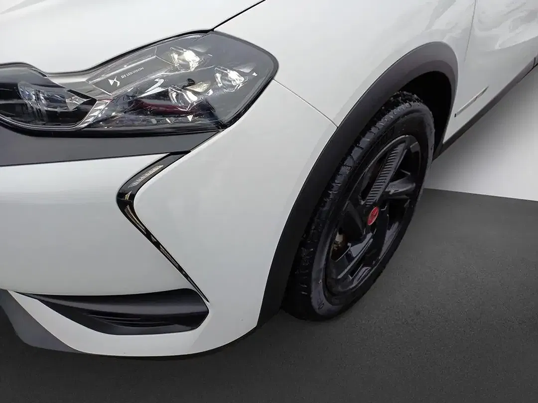 DS Automobiles DS 3 Crossback - Thumbnail 8