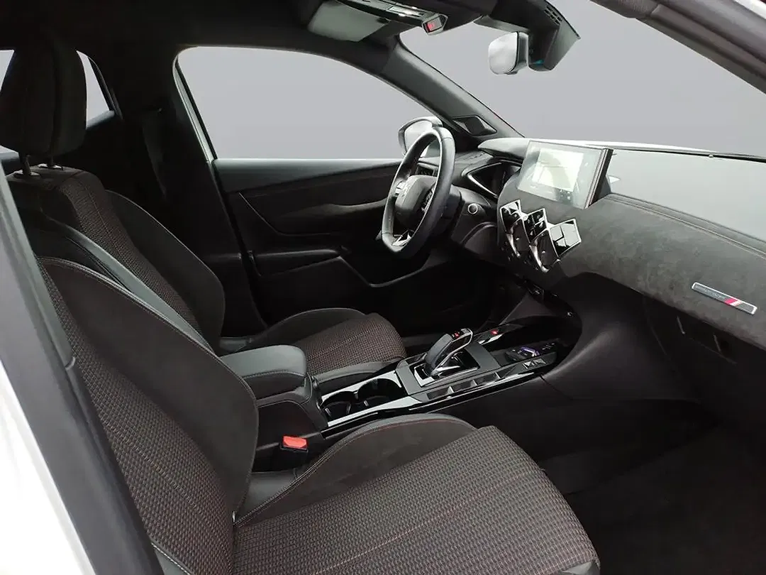 DS Automobiles DS 3 Crossback - Thumbnail 10