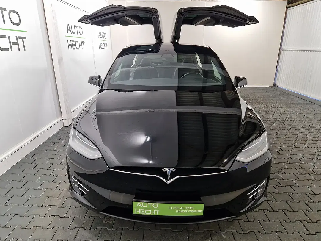 Tesla Model X 100D Performance Ludicrous - Thumbnail 10