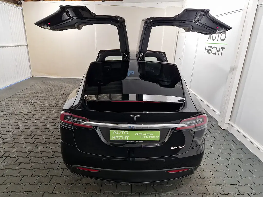 Tesla Model X 100D Performance Ludicrous - Thumbnail 11