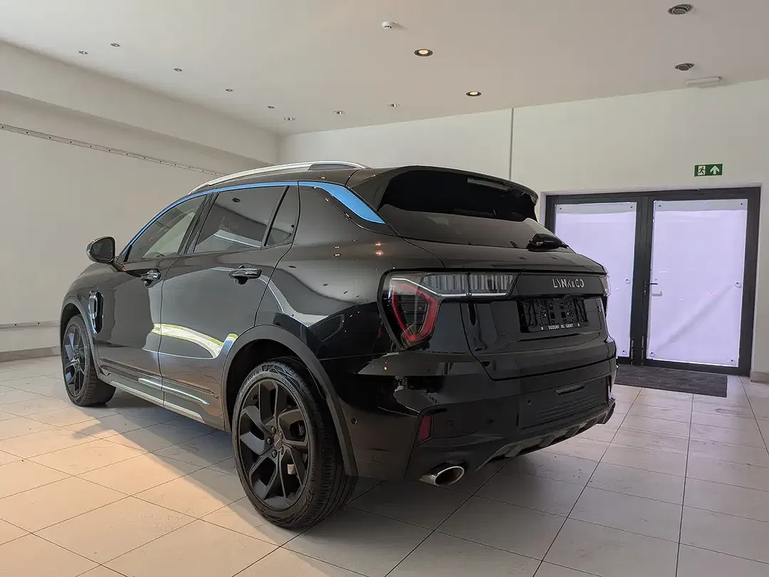 Lynk & Co 01 - Thumbnail 5