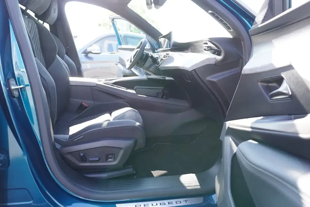 Peugeot 3008 145 AUT Hybrid GT - Thumbnail 12