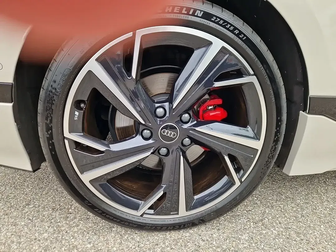 Audi A6 e-tron Sportback S line - foto 14