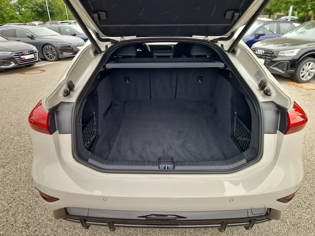 Audi A6 e-tron Sportback S line - Thumbnail 7