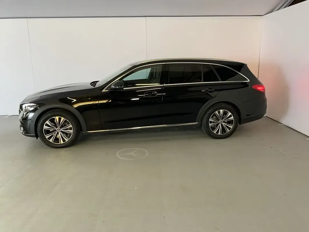 Mercedes-Benz C 220 4MATIC All-Terrain - Thumbnail 2