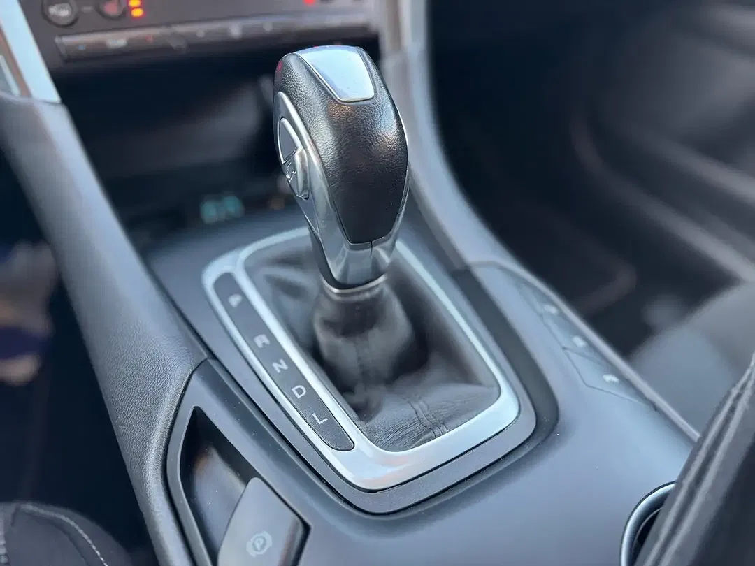 Ford Mondeo Hybrid AUT Titanium - Thumbnail 11