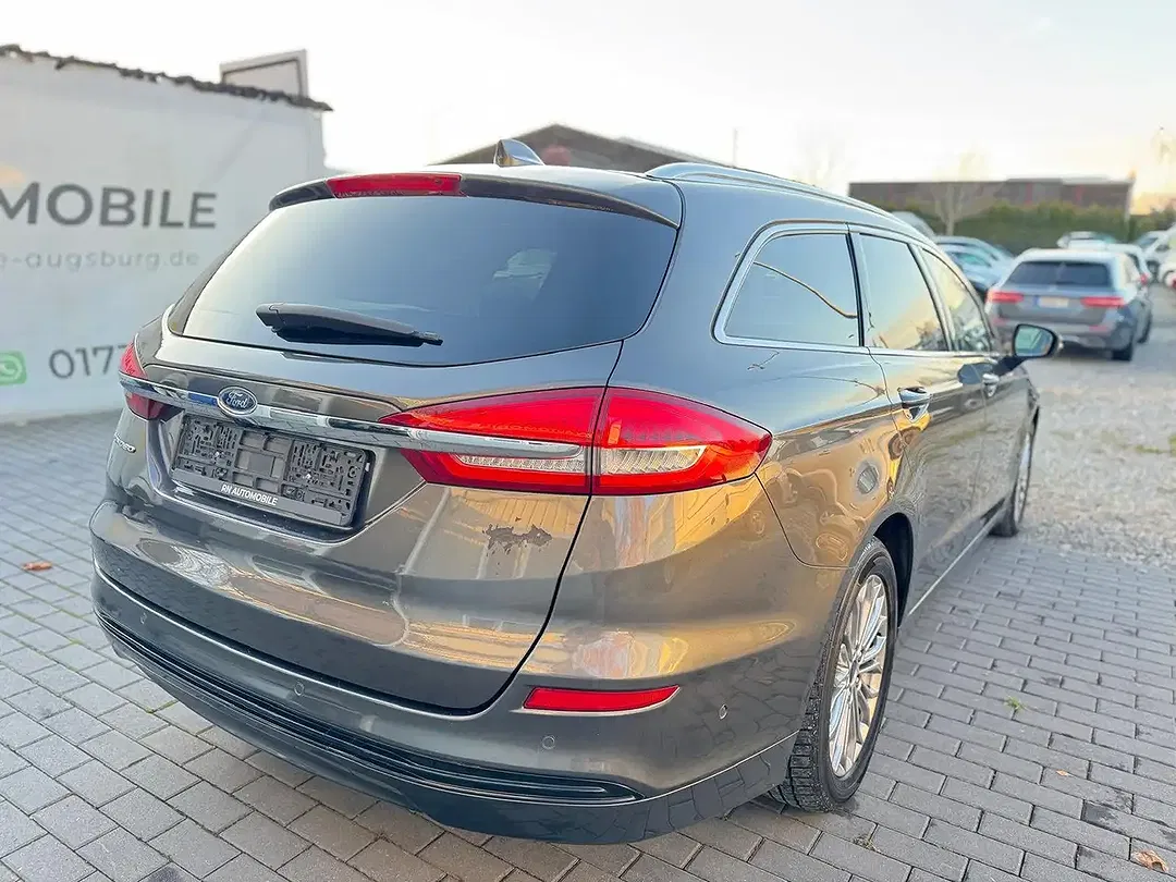 Ford Mondeo Hybrid AUT Titanium - Thumbnail 4