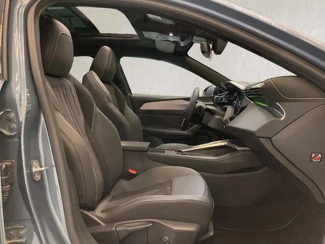 Peugeot 308 GT - Thumbnail 14