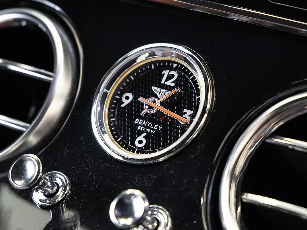 Bentley Continental 4.0 V8 - foto 15