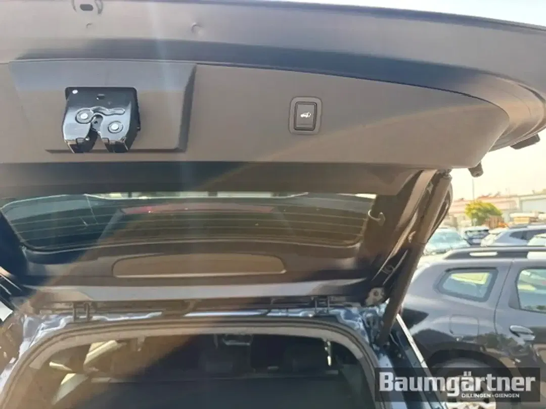 Dacia Bigster TCe Journey - Thumbnail 10