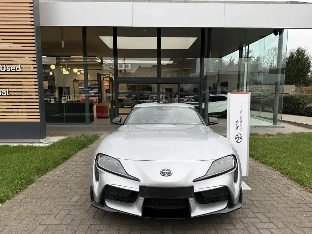 Toyota Supra - foto 2