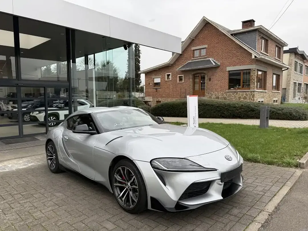 Toyota Supra - Thumbnail 3