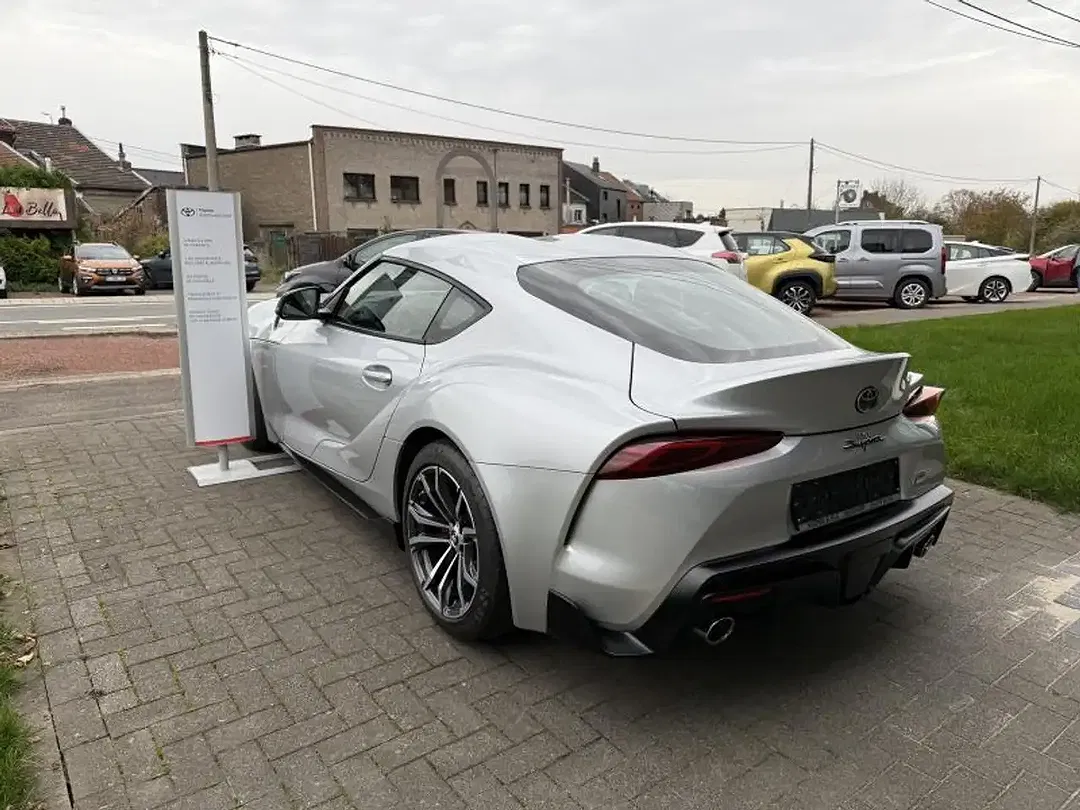 Toyota Supra - Thumbnail 7