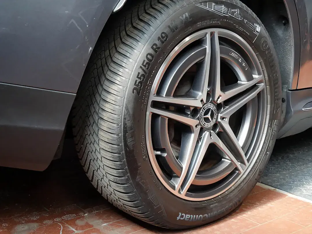 Mercedes-Benz EQC 400 4MATIC AMG - Thumbnail 10