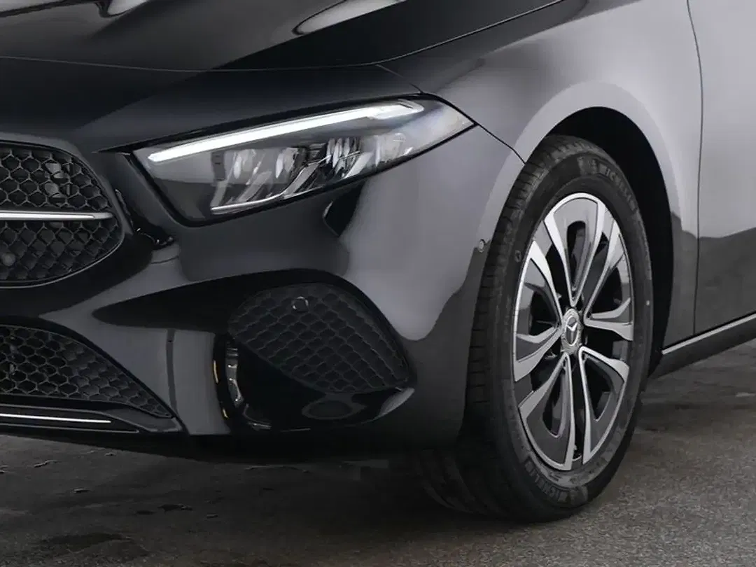 Mercedes-Benz A 180 - Thumbnail 4