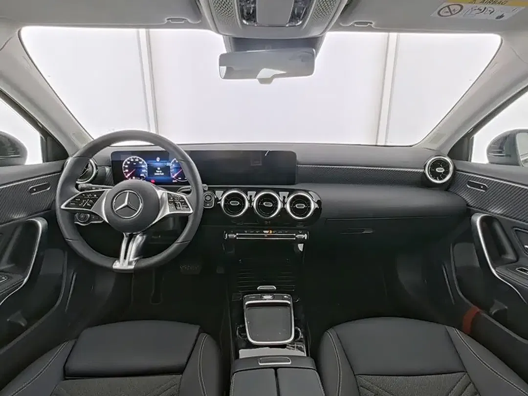 Mercedes-Benz A 180 - Thumbnail 8