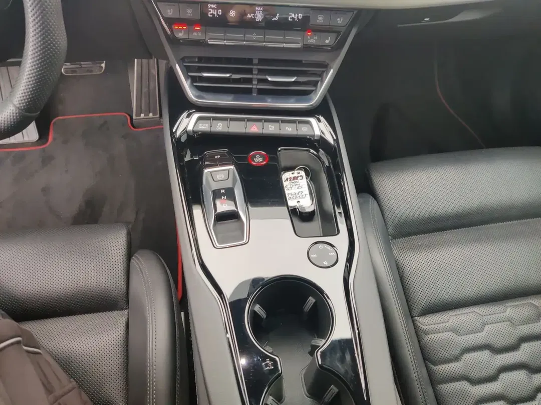 Audi RS e-tron GT quattro Matrix LED - Thumbnail 11