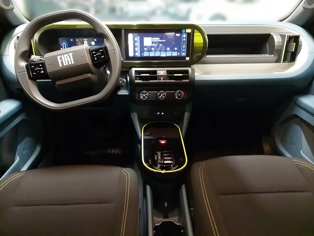 Fiat Grande Panda Hybrid Icon - Thumbnail 4