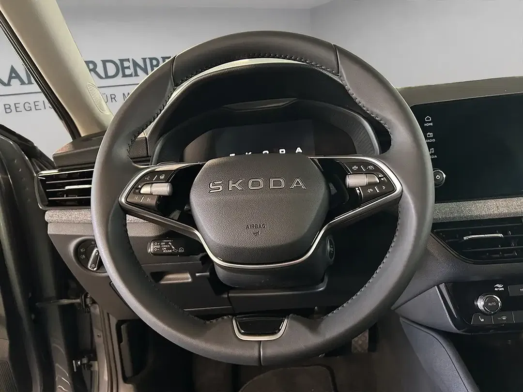 Skoda Kamiq 1.0 TSI DSG Selection - Thumbnail 12