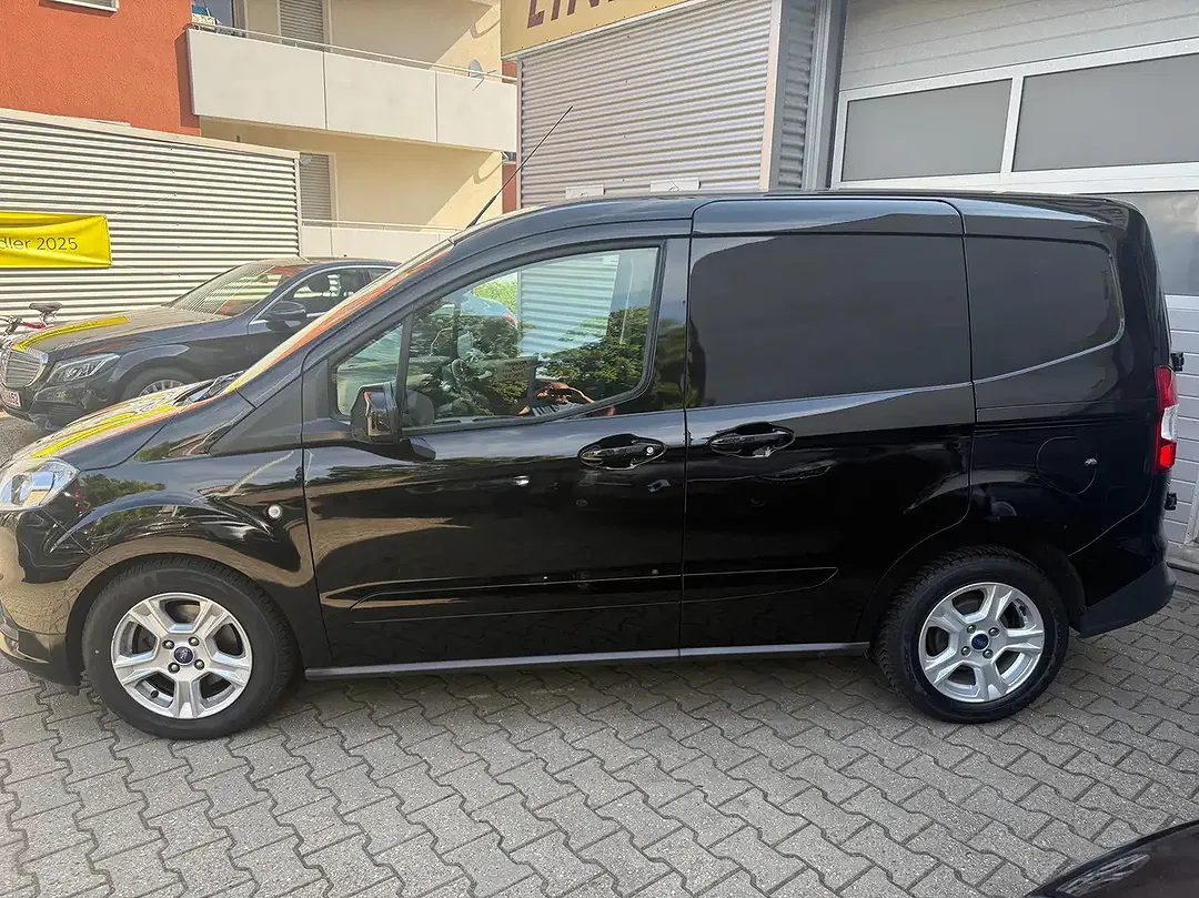 Ford Transit Courier Limited - Thumbnail 6