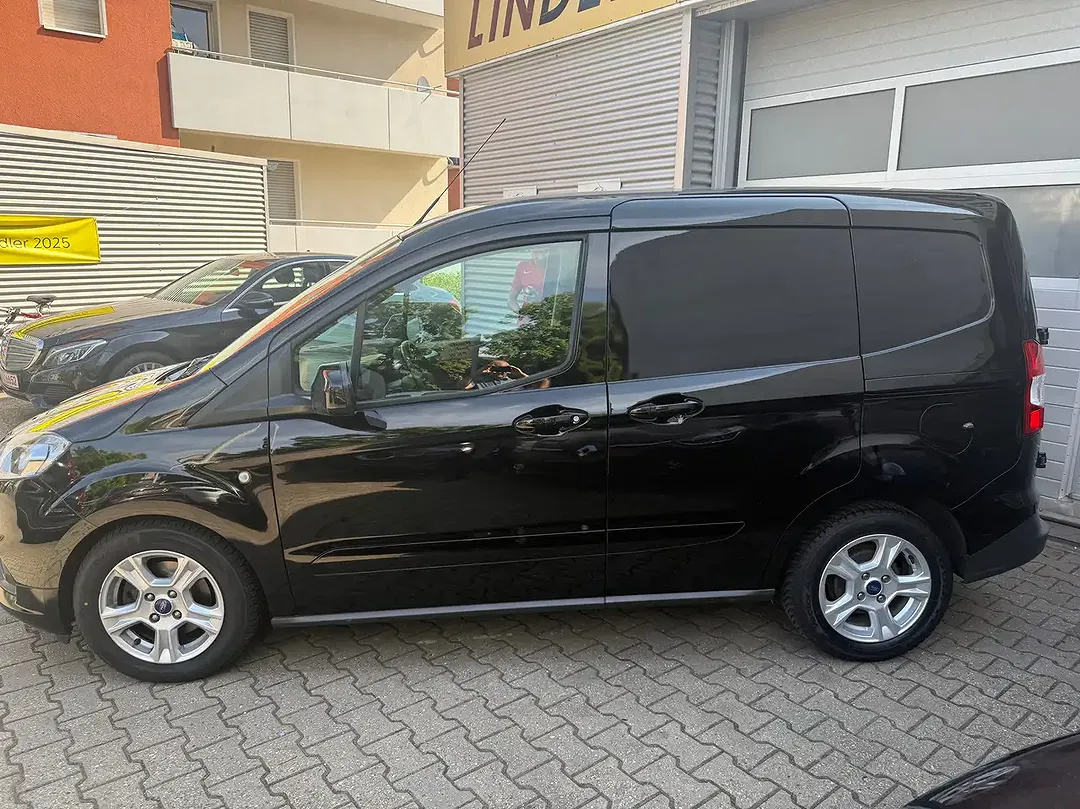Ford Transit Courier Limited - Thumbnail 7