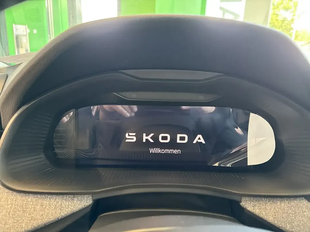 Skoda Kamiq 1.5 TSI DSG Tour - Thumbnail 8