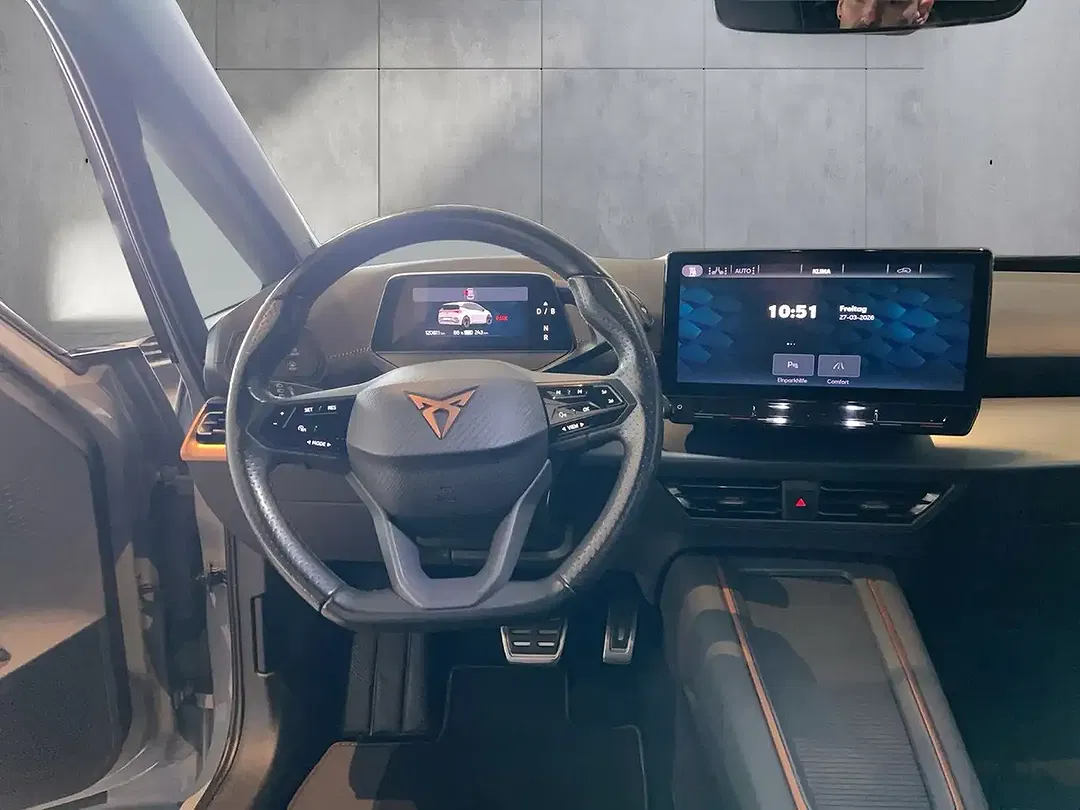 CUPRA Born - Thumbnail 11