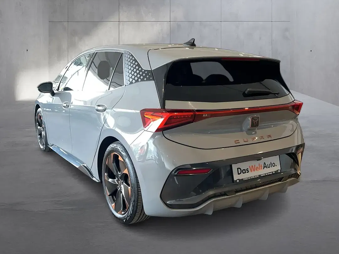CUPRA Born - Thumbnail 3