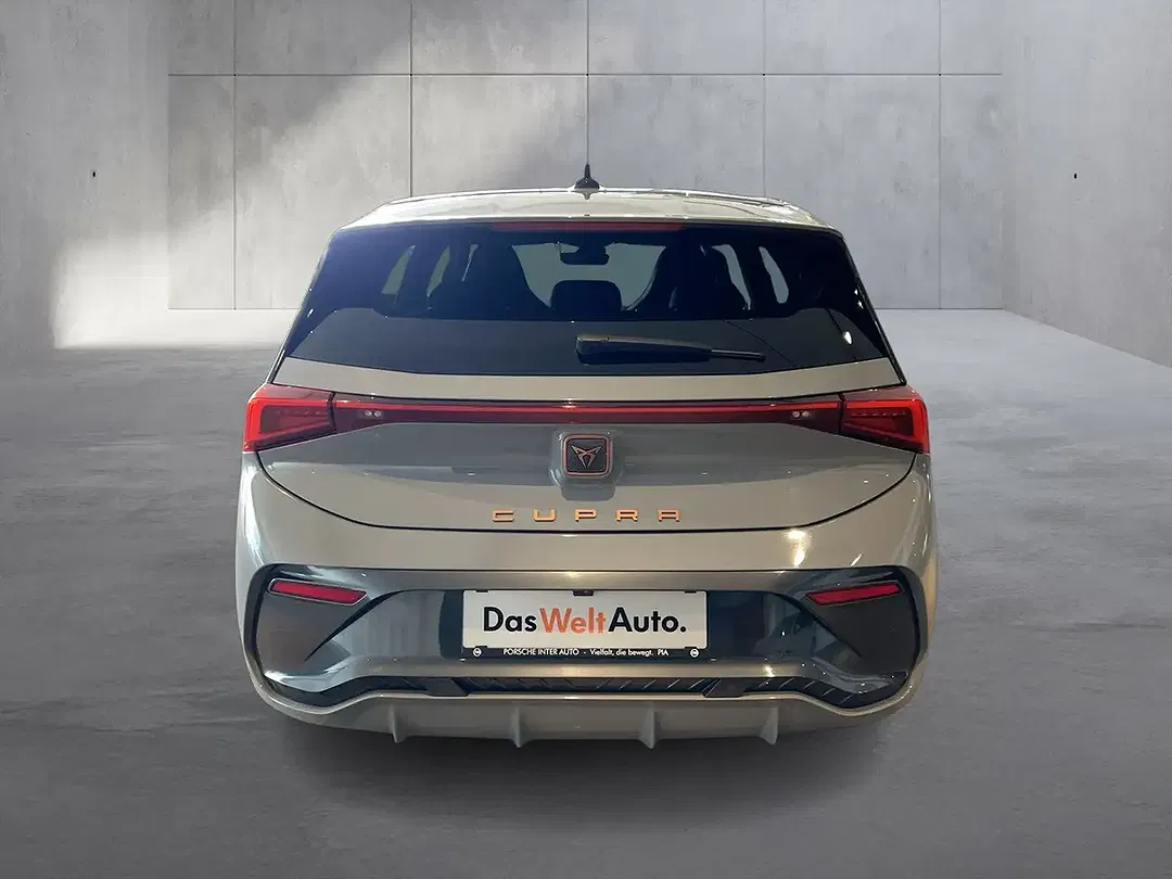 CUPRA Born - Thumbnail 4