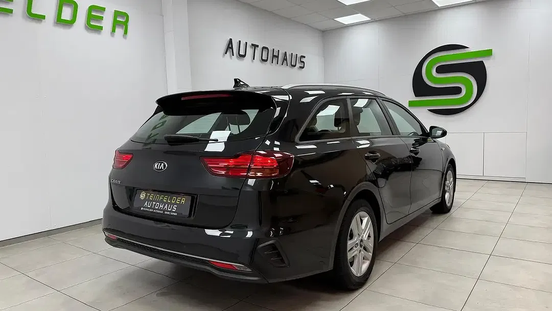 Kia Ceed SW / cee'd SW Edition 7 - Thumbnail 4