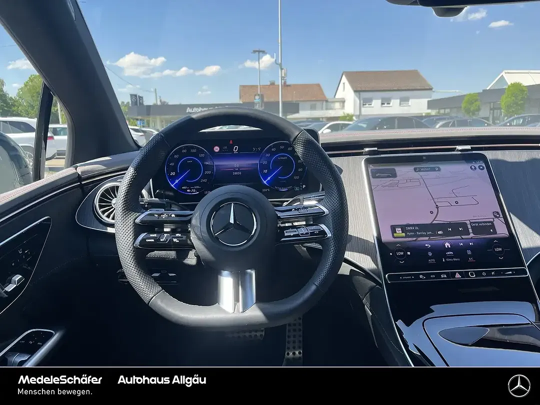 Mercedes-Benz EQE 350 AMG Night - Thumbnail 11