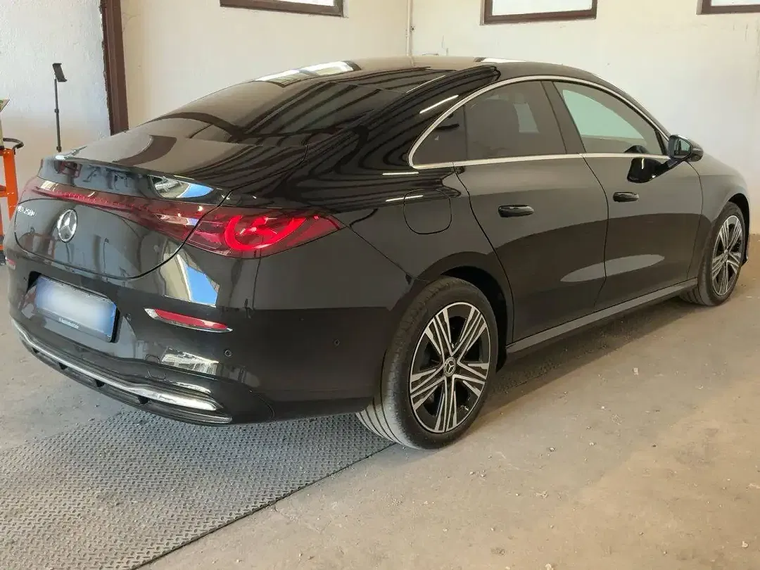 Mercedes-Benz CLA 250 EQ - Thumbnail 2