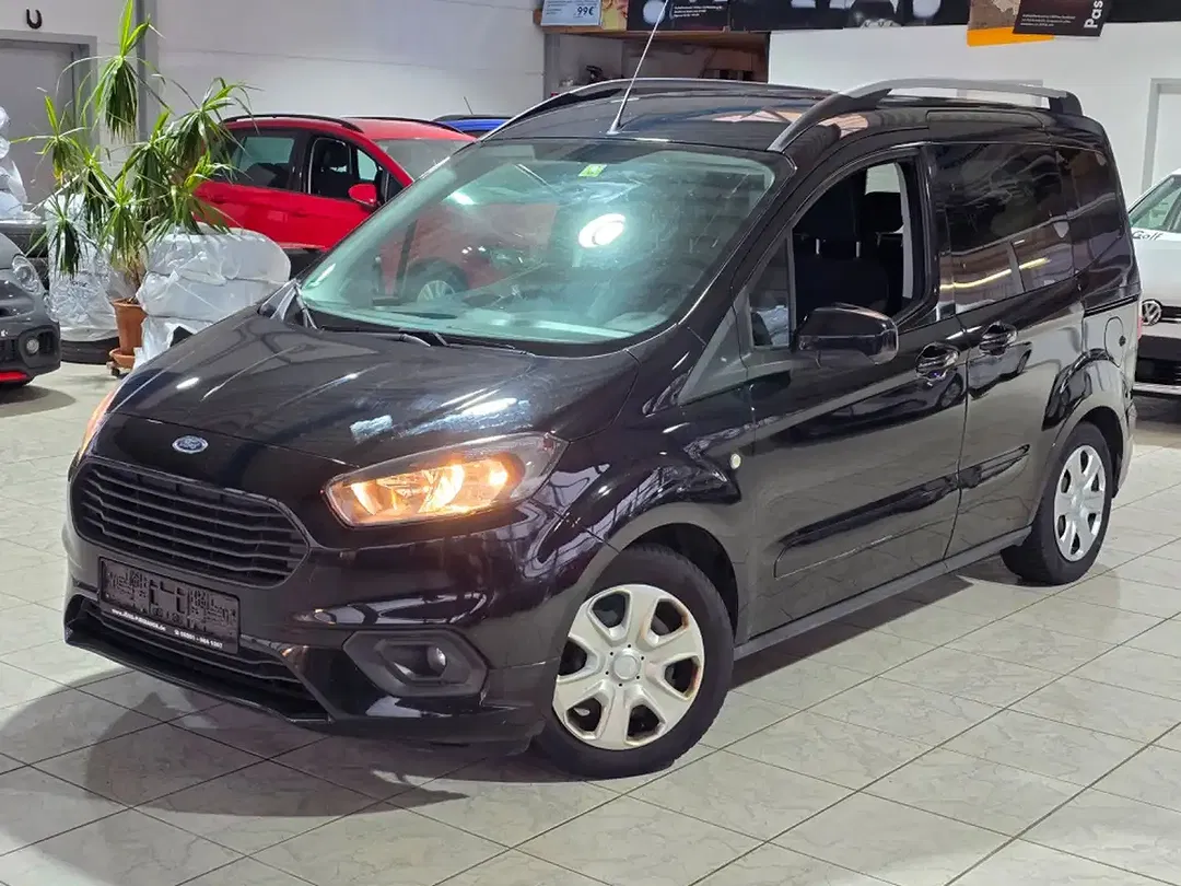 Ford Tourneo Courier 1.5 EcoBlue Trend - foto 1