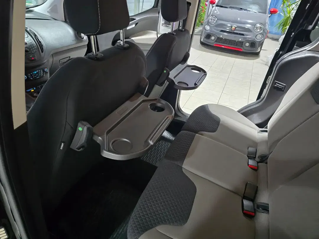 Ford Tourneo Courier 1.5 EcoBlue Trend - Thumbnail 12