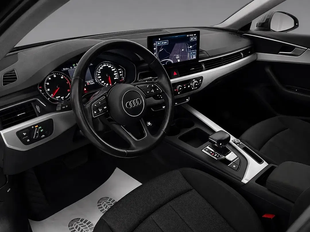 Audi A4 35 TFSI Avant - Thumbnail 2