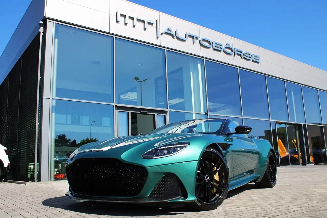 Aston Martin DBS 5.2 V12 Volante - Afbeelding 1