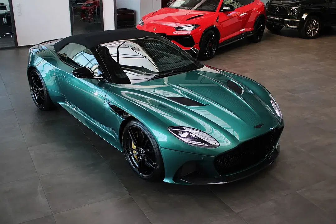 Aston Martin DBS 5.2 V12 Volante - Thumbnail 14