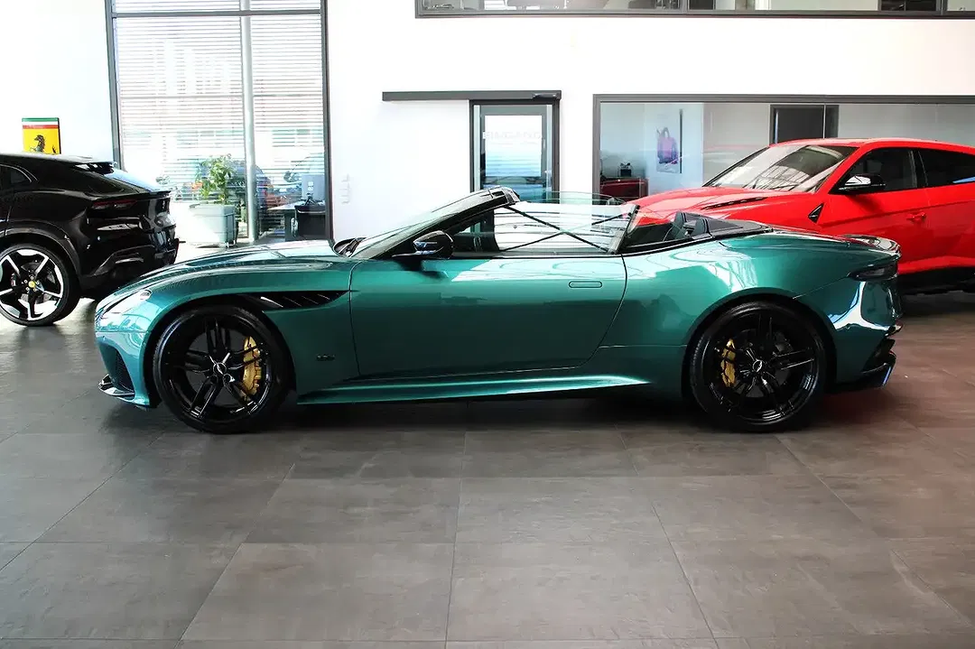 Aston Martin DBS 5.2 V12 Volante - Thumbnail 4