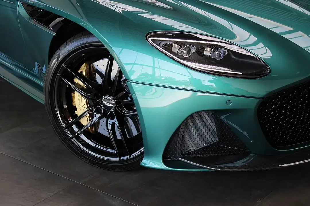 Aston Martin DBS 5.2 V12 Volante - Thumbnail 7