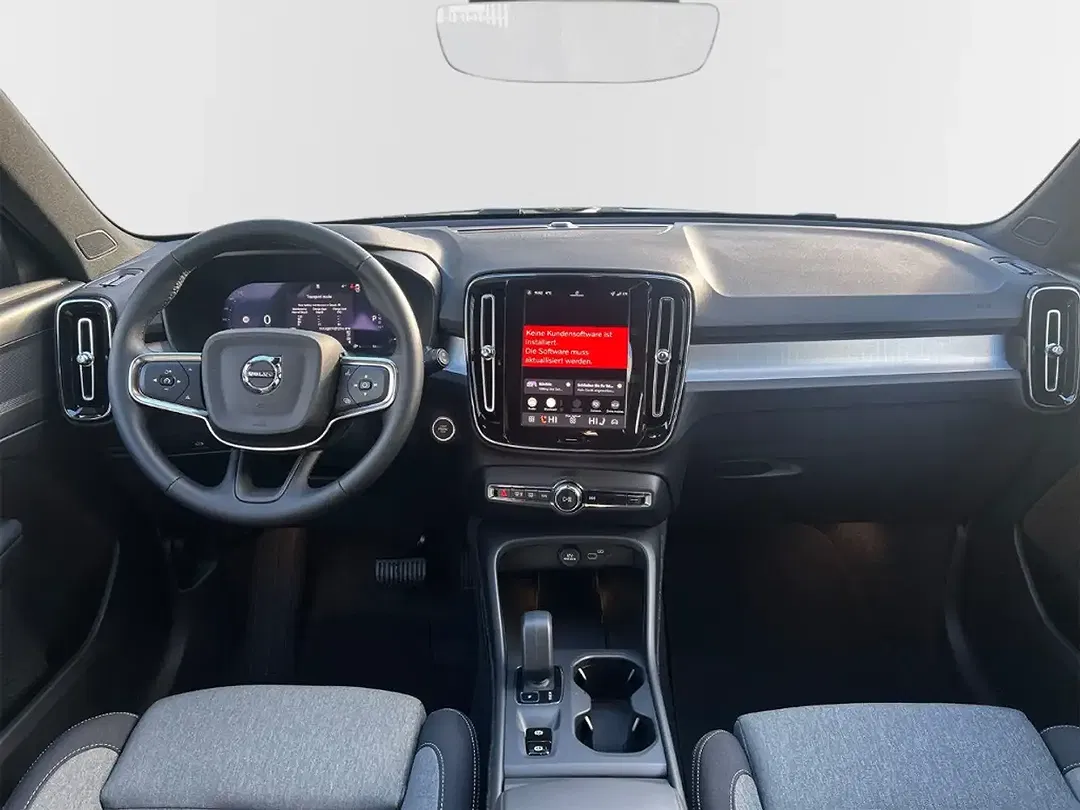 Volvo XC40 B3 Core - Thumbnail 4