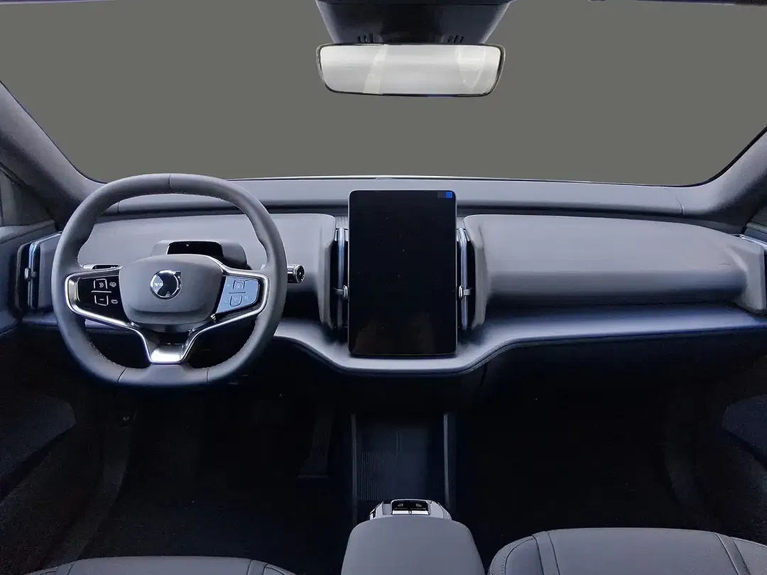 Volvo EX30 Single Motor Extended Range Plus - Thumbnail 14