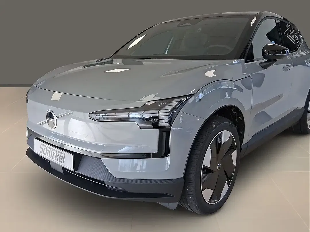 Volvo EX30 Single Motor Extended Range Plus - Thumbnail 3