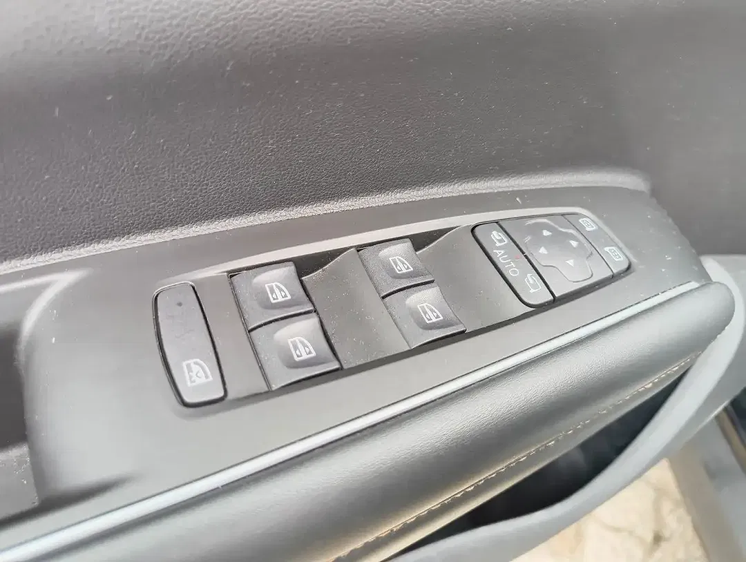 Renault Koleos 4x4 - Thumbnail 10