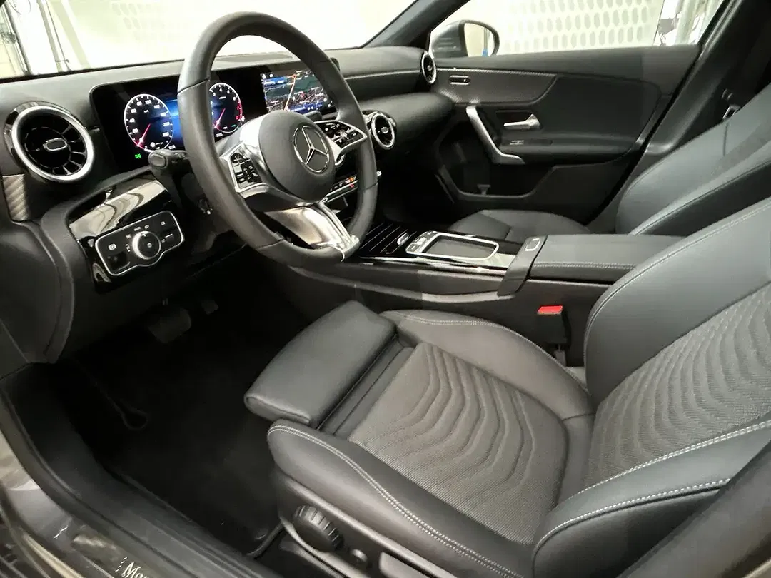 Mercedes-Benz A 180 - Thumbnail 11