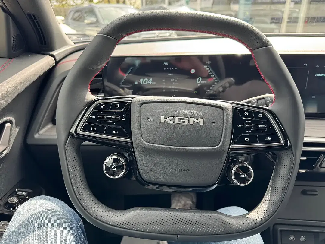 KGM Actyon - Thumbnail 10