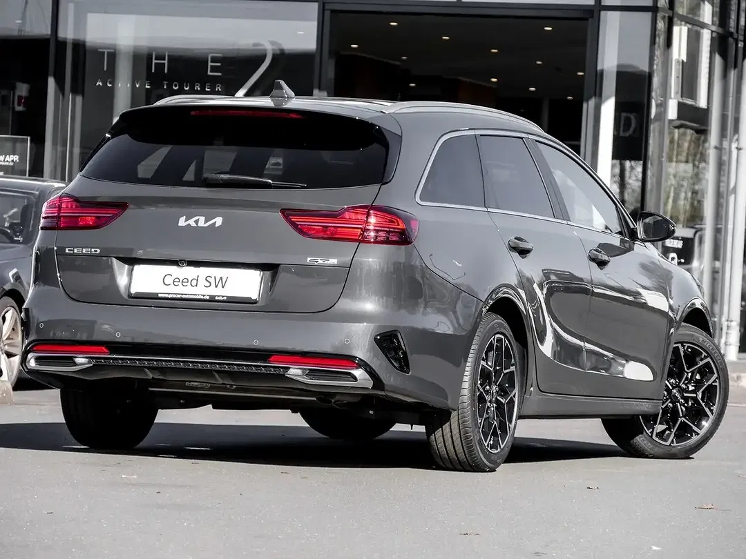 Kia Ceed / cee'd 1.5 T-GDI GT GT-Line - foto 2