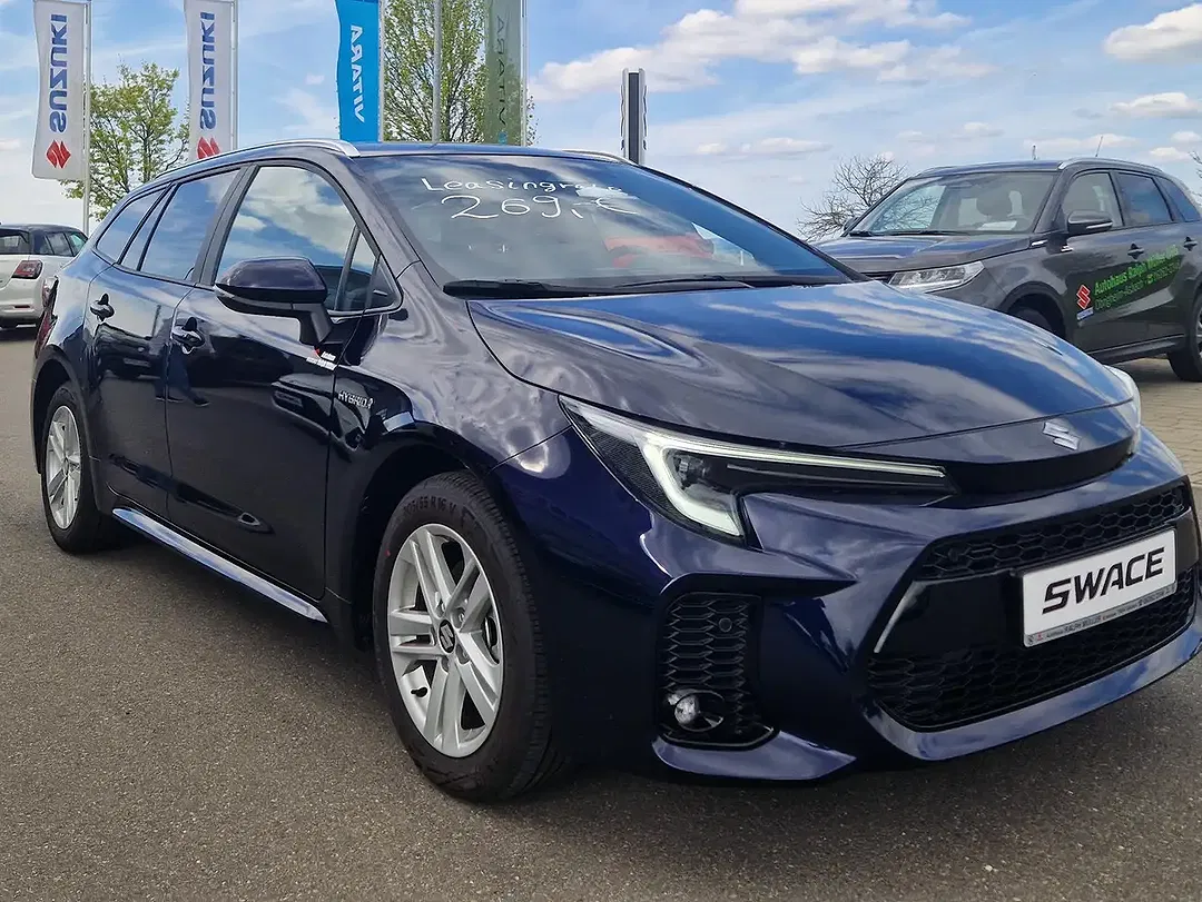 Suzuki Swace Hybrid 1.8 CVT Comfort+ - foto 1